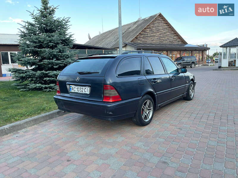 Універсал Mercedes-Benz C-Class 1998 в Сарнах