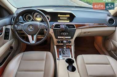 Седан Mercedes-Benz C-Class 2012 в 