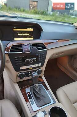Седан Mercedes-Benz C-Class 2012 в 