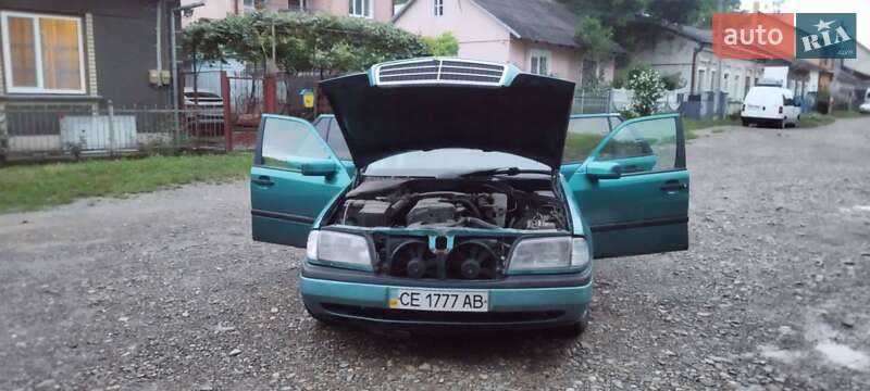 Універсал Mercedes-Benz C-Class 1996 в Чернівцях