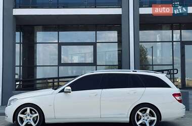 Универсал Mercedes-Benz C-Class 2009 в 