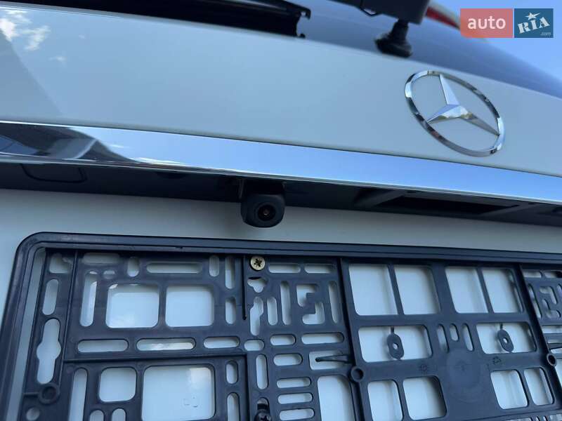Універсал Mercedes-Benz C-Class 2009 в Києві