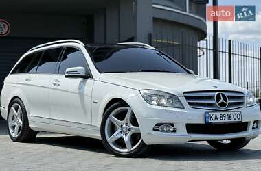 Універсал Mercedes-Benz C-Class 2009 в Києві