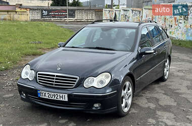 Универсал Mercedes-Benz C-Class 2004 в 