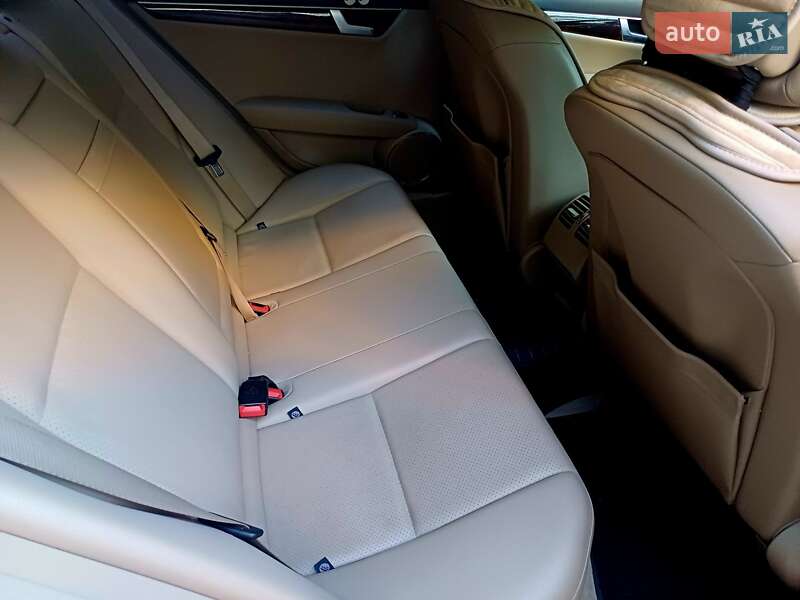 Седан Mercedes-Benz C-Class 2013 в Одесі
