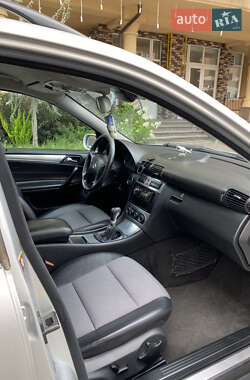 Універсал Mercedes-Benz C-Class 2004 в 