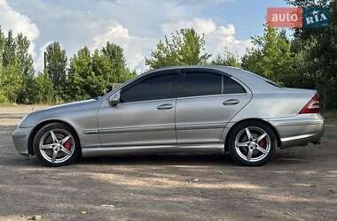 Седан Mercedes-Benz C-Class 2004 в 