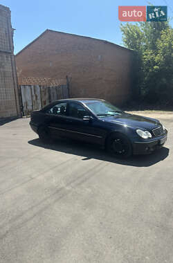 Седан Mercedes-Benz C-Class 2005 в 