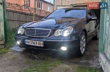Седан Mercedes-Benz C-Class 2004 в Павлограді