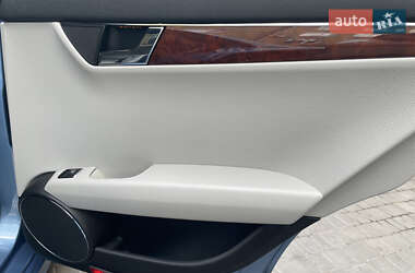 Седан Mercedes-Benz C-Class 2011 в 