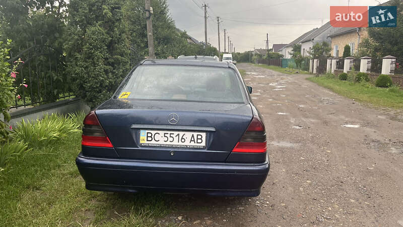 Седан Mercedes-Benz C-Class 1997 в Красном