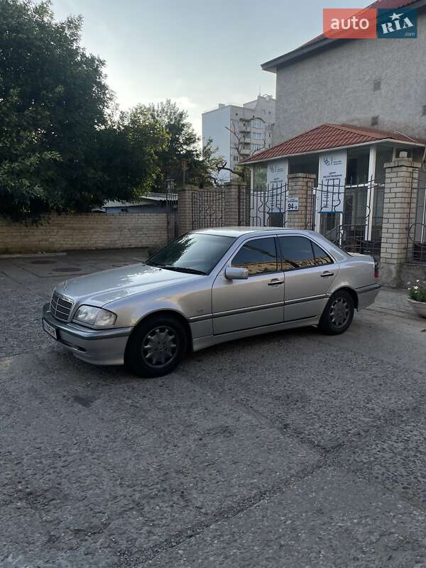 Mercedes-Benz C-Class 1997