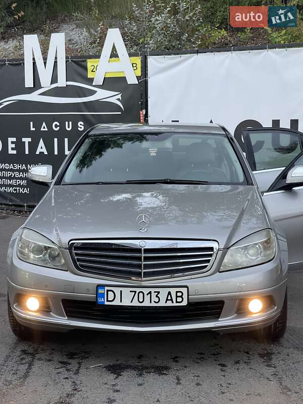 Седан Mercedes-Benz C-Class 2008 в Києві