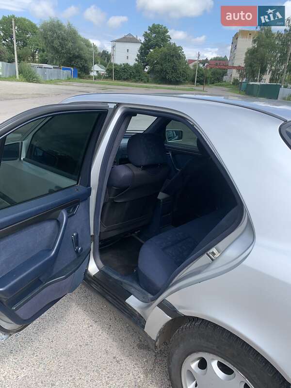 Седан Mercedes-Benz C-Class 1995 в Пустомытах