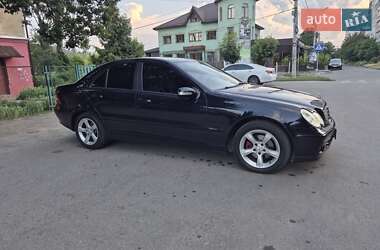 Седан Mercedes-Benz C-Class 2006 в 