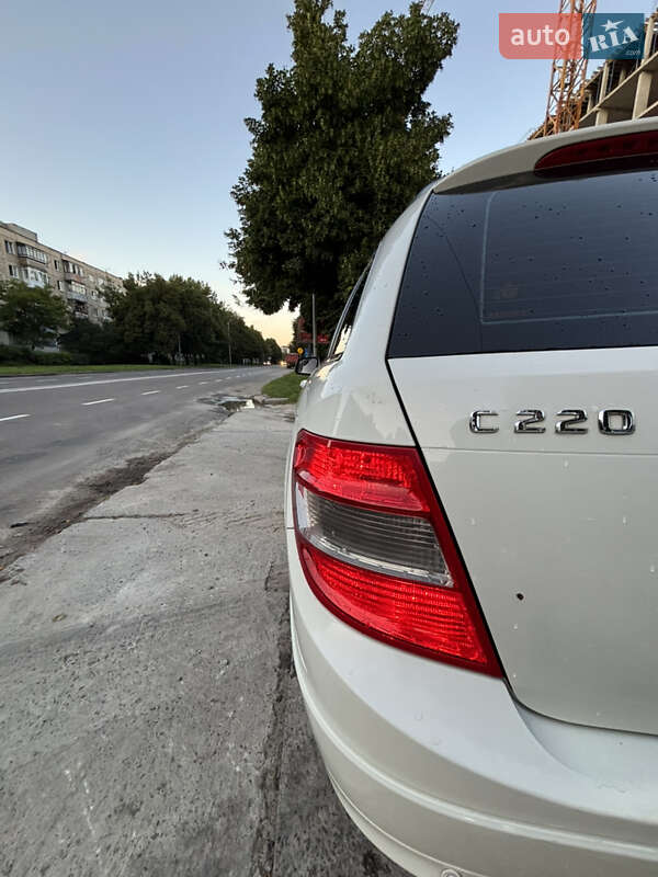 Универсал Mercedes-Benz C-Class 2008 в Львове