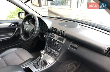 Седан Mercedes-Benz C-Class 2006 в 