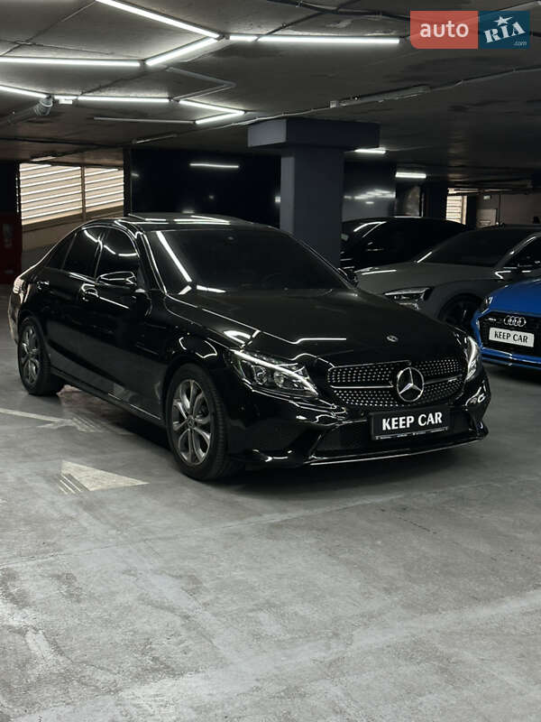 Седан Mercedes-Benz C-Class 2017 в Одессе фото 4 Седан Mercedes-Benz C-Class 2017 в Одессе