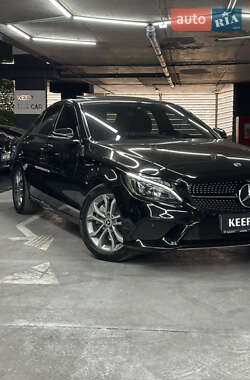 Седан Mercedes-Benz C-Class 2017 в 