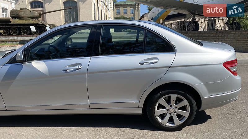 Седан Mercedes-Benz C-Class 2008 в Киеве