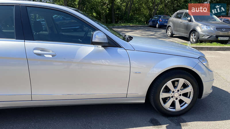 Седан Mercedes-Benz C-Class 2008 в Киеве