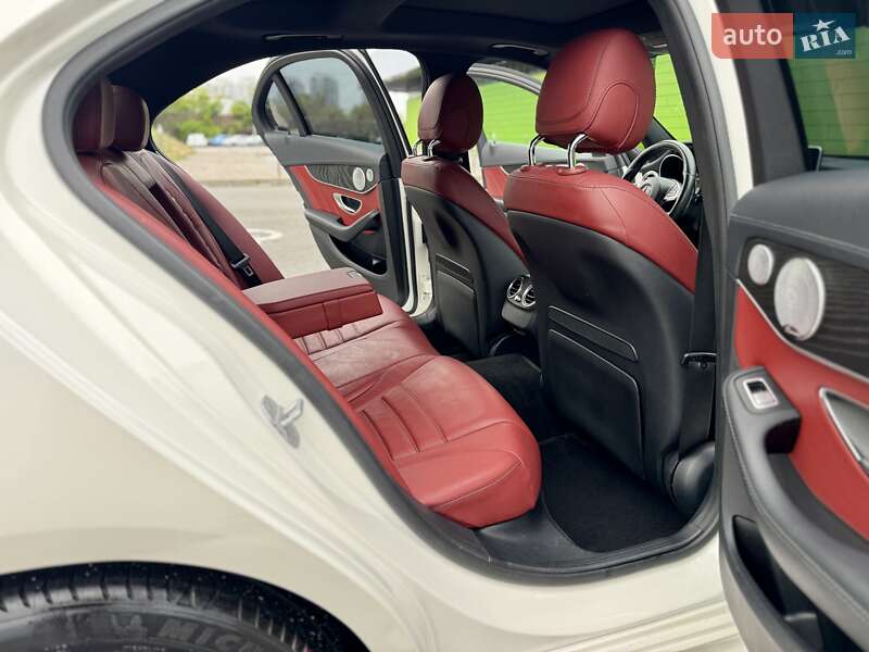 Седан Mercedes-Benz C-Class 2015 в Києві