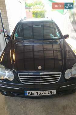Универсал Mercedes-Benz C-Class 2004 в Кривом Роге