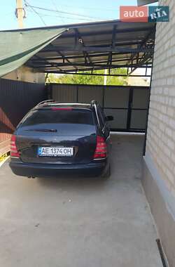 Универсал Mercedes-Benz C-Class 2004 в 