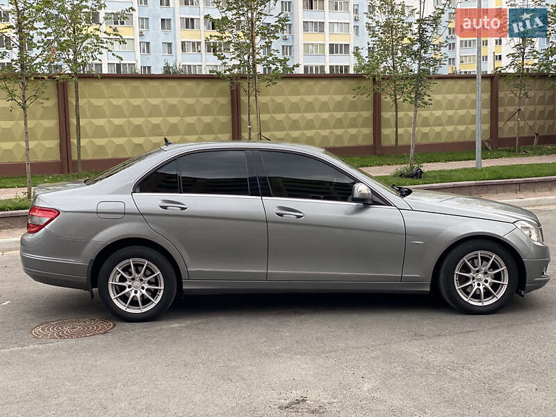 Седан Mercedes-Benz C-Class 2008 в Києві