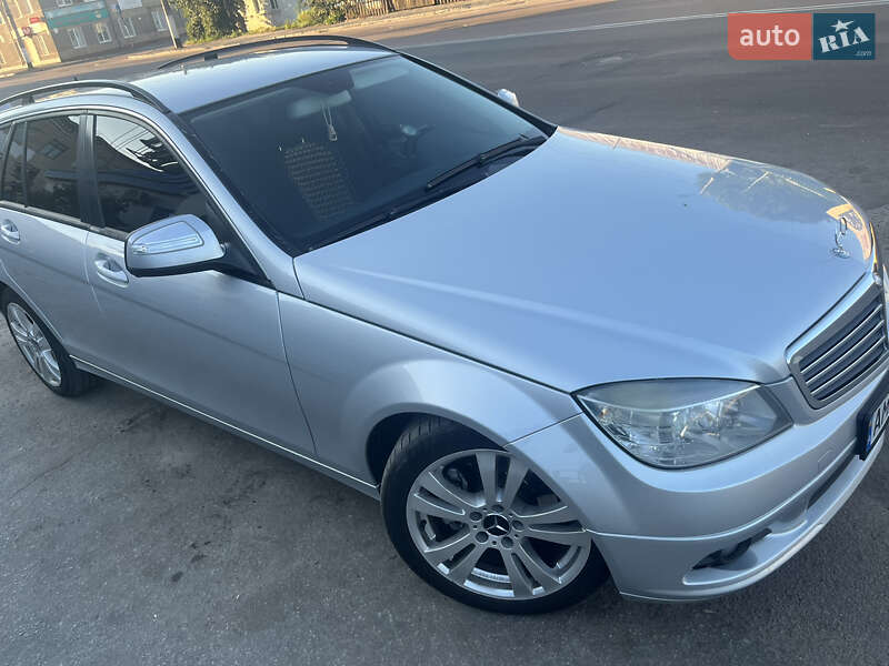 Универсал Mercedes-Benz C-Class 2008 в Житомире