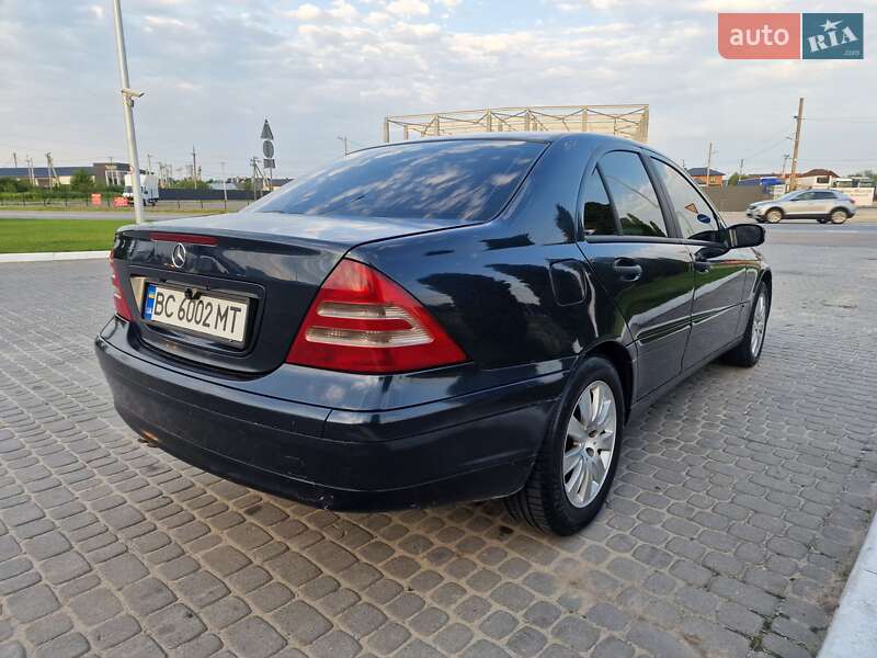 Mercedes-Benz C-Class 2003