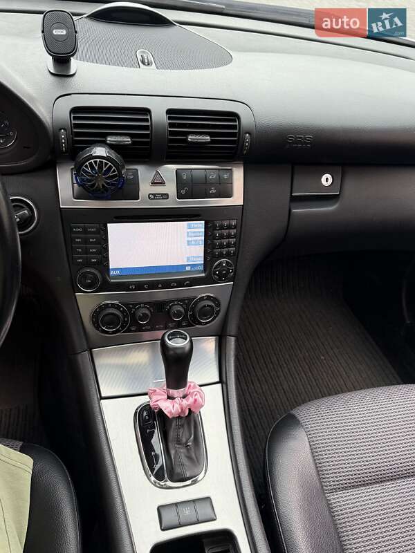 Універсал Mercedes-Benz C-Class 2004 в Житомирі