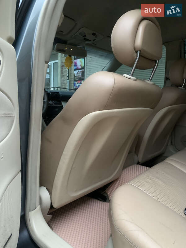Седан Mercedes-Benz C-Class 2006 в Николаеве