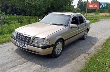 Седан Mercedes-Benz C-Class 1994 в Корце