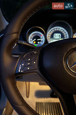 Седан Mercedes-Benz C-Class 2011 в 