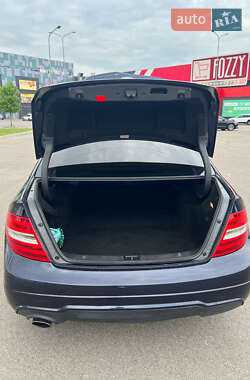 Седан Mercedes-Benz C-Class 2011 в 