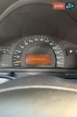 Универсал Mercedes-Benz C-Class 2003 в 