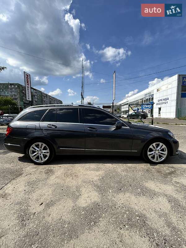 Универсал Mercedes-Benz C-Class 2012 в Сумах