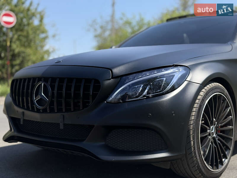 Седан Mercedes-Benz C-Class 2017 в Дніпрі