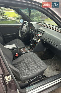 Седан Mercedes-Benz C-Class 1995 в 