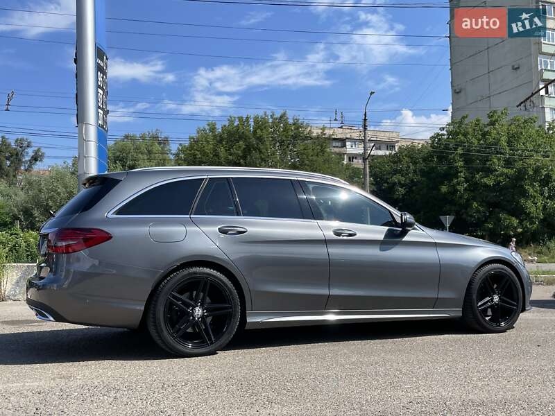 Универсал Mercedes-Benz C-Class 2018 в Черновцах