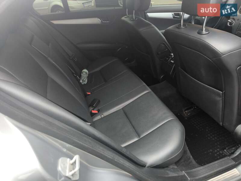 Седан Mercedes-Benz C-Class 2008 в Киеве