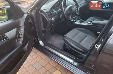 Универсал Mercedes-Benz C-Class 2009 в 