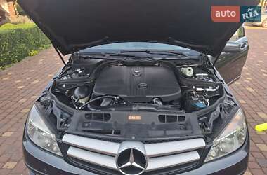 Универсал Mercedes-Benz C-Class 2009 в 