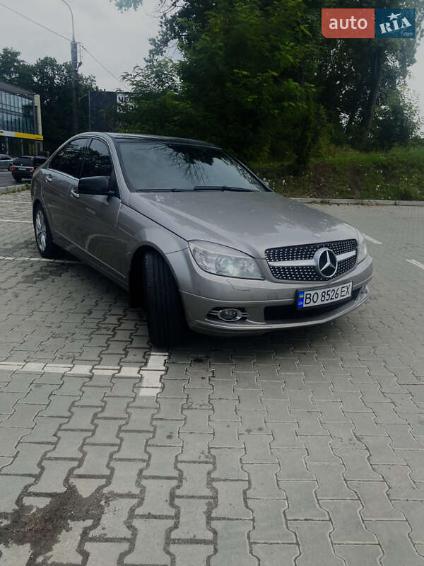 Седан Mercedes-Benz C-Class 2007 в Тернополе