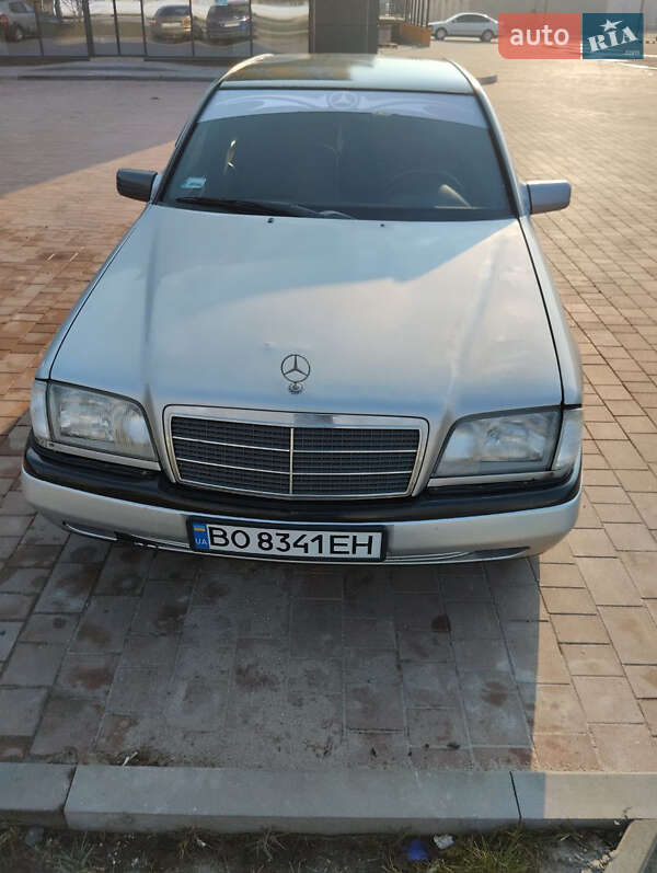 Mercedes-Benz C-Class 1995