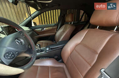 Седан Mercedes-Benz C-Class 2010 в 