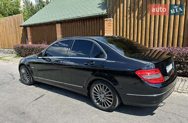 Седан Mercedes-Benz C-Class 2010 в 