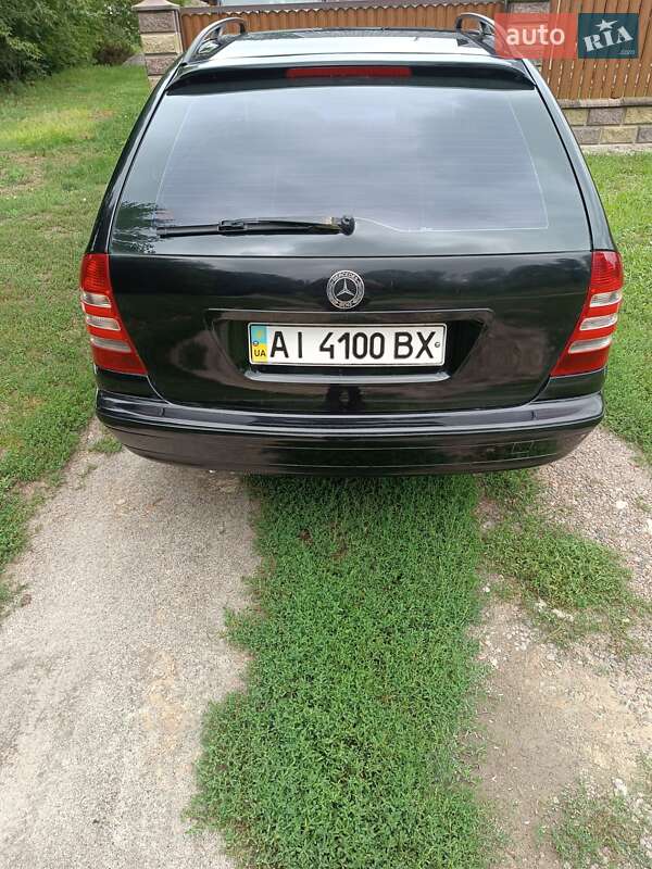 Универсал Mercedes-Benz C-Class 2003 в Березане