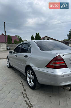 Седан Mercedes-Benz C-Class 2000 в 